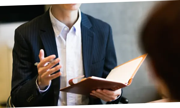 インタビューのイメージ写真